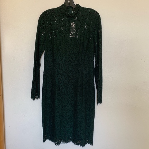 Cute laces dress by Set Fashion in US size 6! - Picture 2 of 4